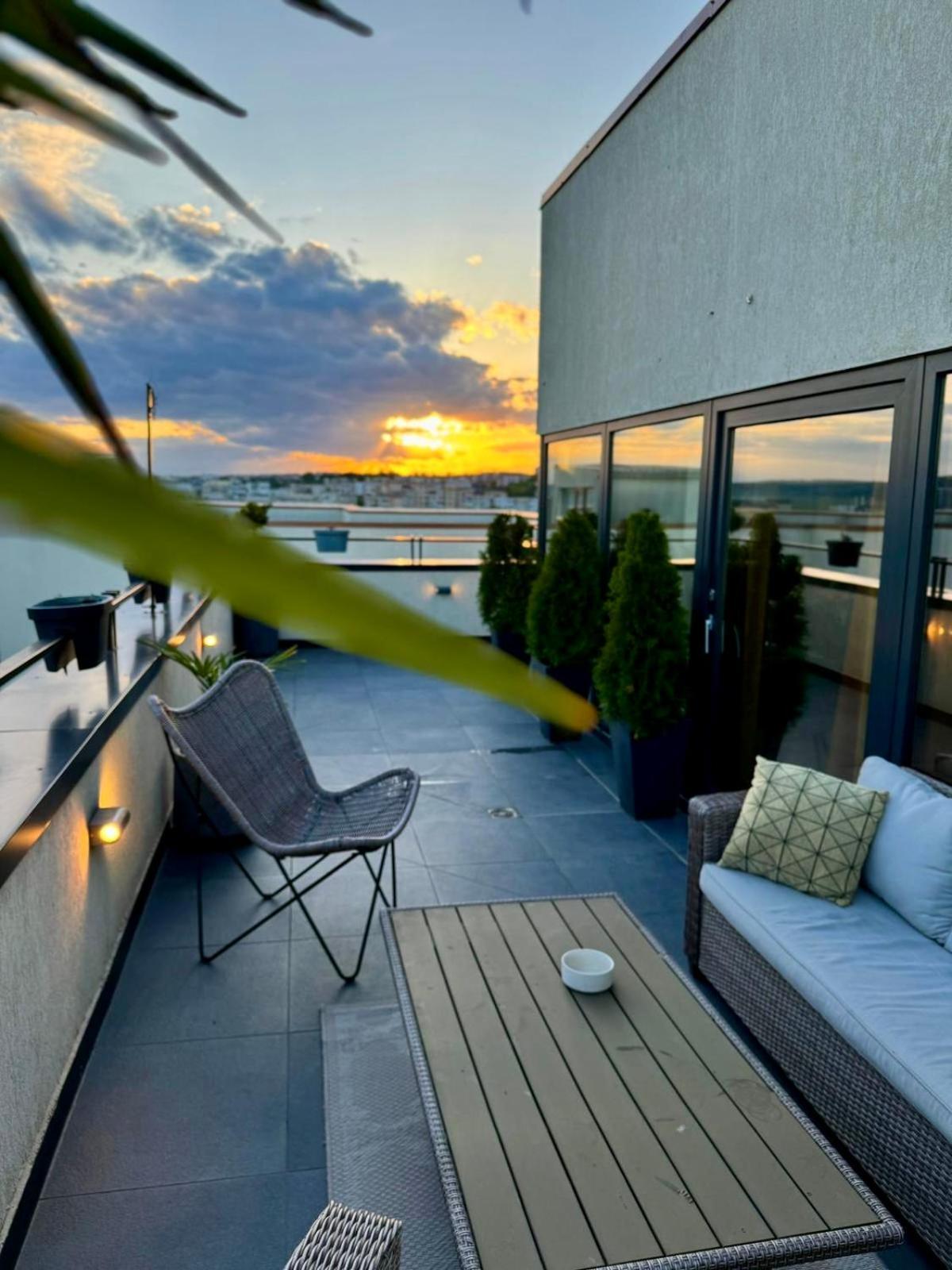 Penthouse Exclusive View , Iasi Apartment Exterior photo
