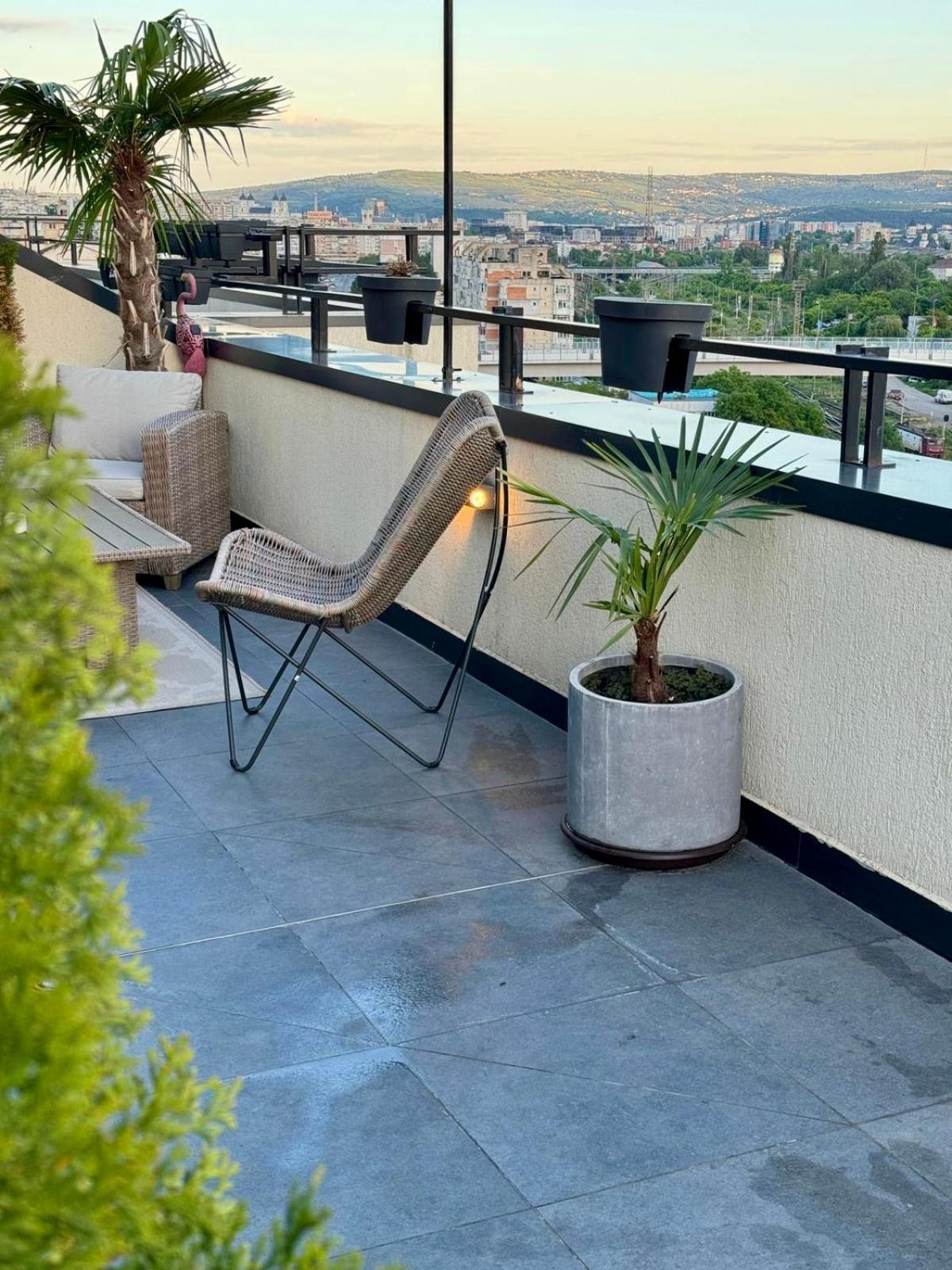 Penthouse Exclusive View , Iasi Apartment Exterior photo